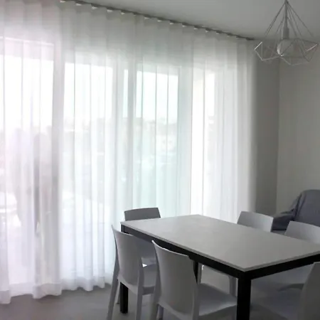 아파트 West 2 리도 디 예솔로